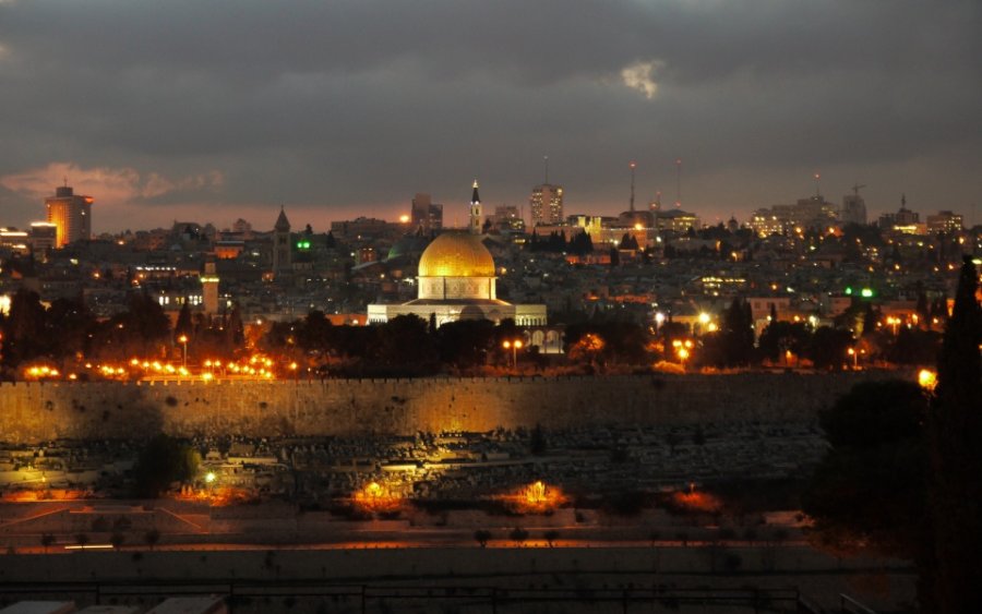 Jerusalén por la noche