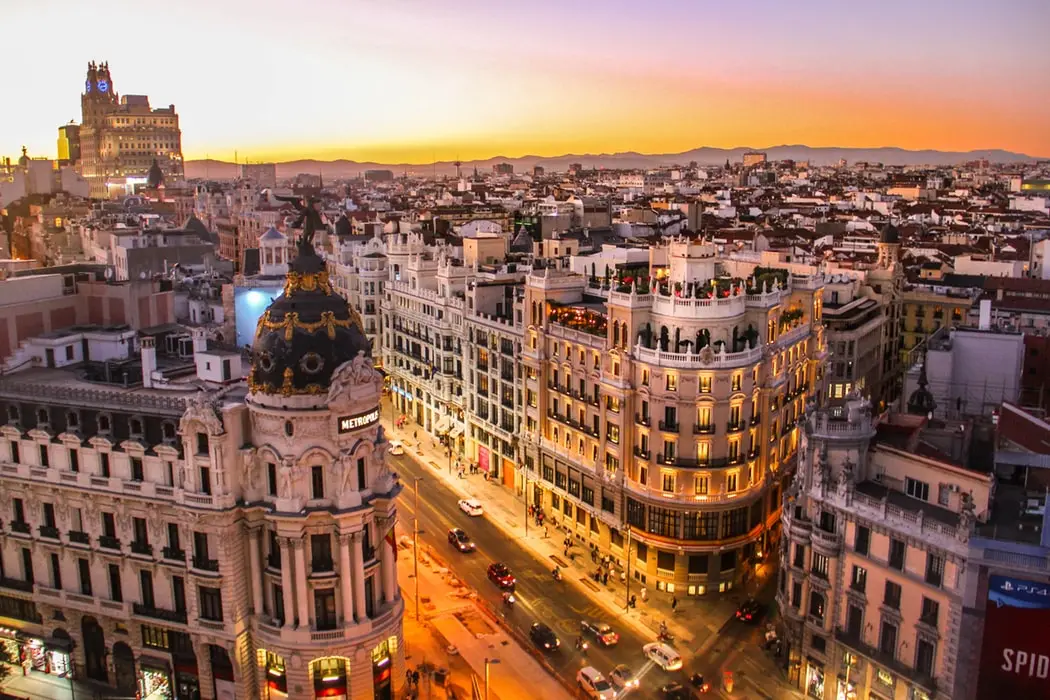 Inicio del Viaje: Escala Continental en Madrid
